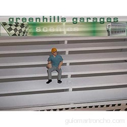 F688 - Greenhills Scalextric Carrera Seated Male Spectator with Drink 1.32 Scale - New