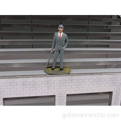 Greenhills F735 Scalextric Carrera Gentleman with Cane Spectator 1.32 Scale - New